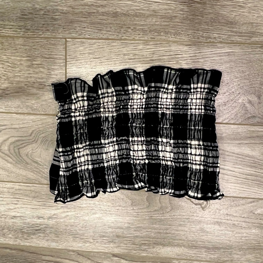 Urban planet black & white strapless top